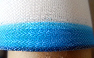 Сожмите устойчивую ткань сетки спирали полиэстера/сетки полиэстера индустрии